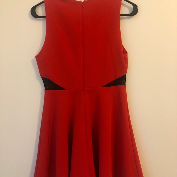 Red dress - perfect for Christmas parties - Picture 4 of 5